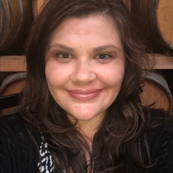 Meet your Posher, Anne - Picture 1 of 1